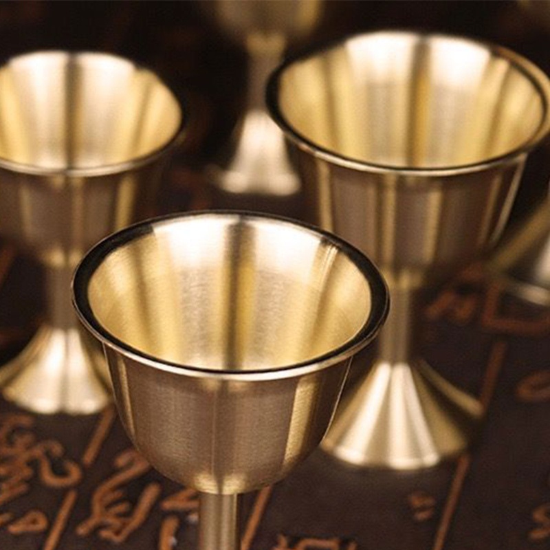 Ly uống rượu bằng đồng phong cách Châu Âu
