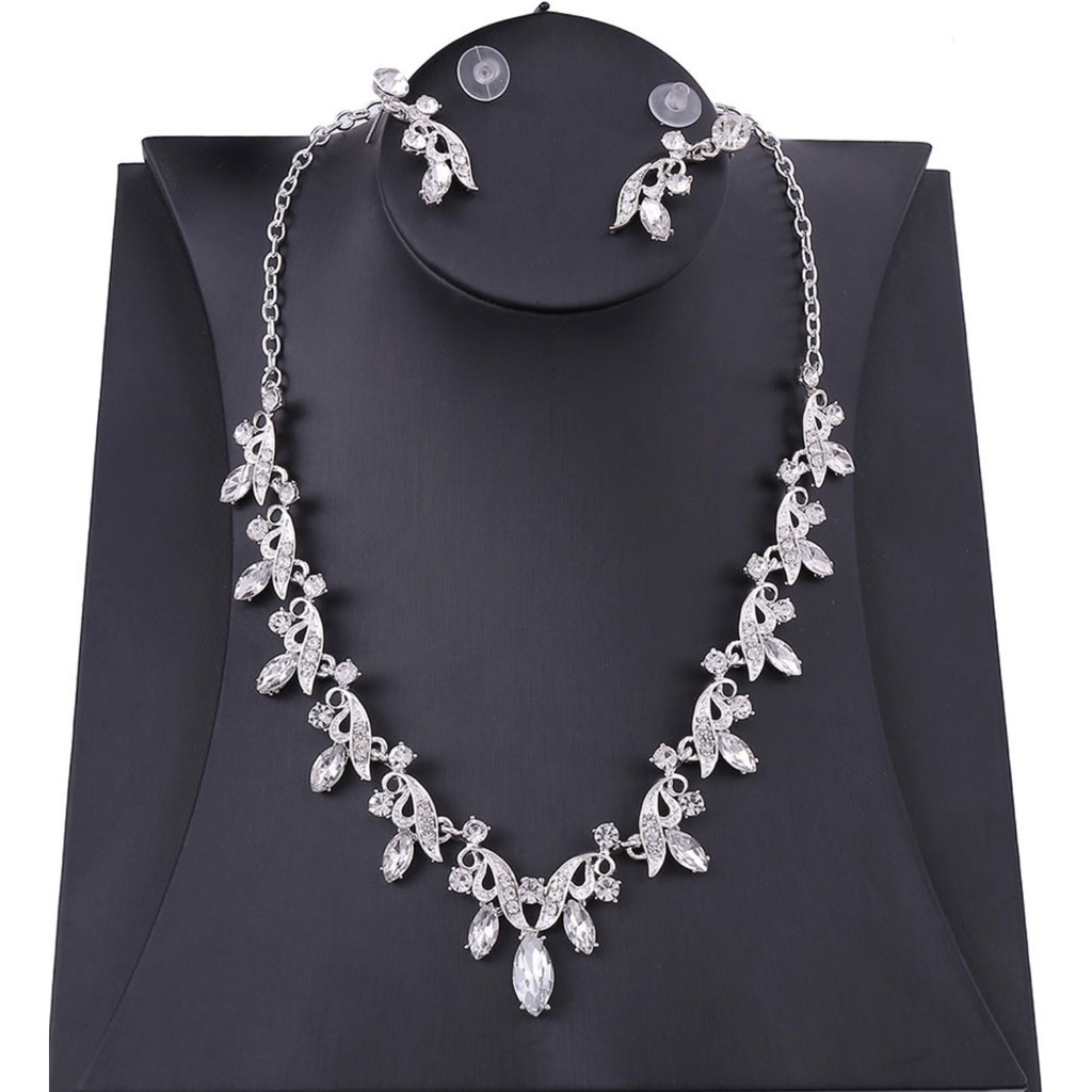 Bộ trang sức cô dâu kèm bông tai mẫu mới nhất 2021 Giangpkc