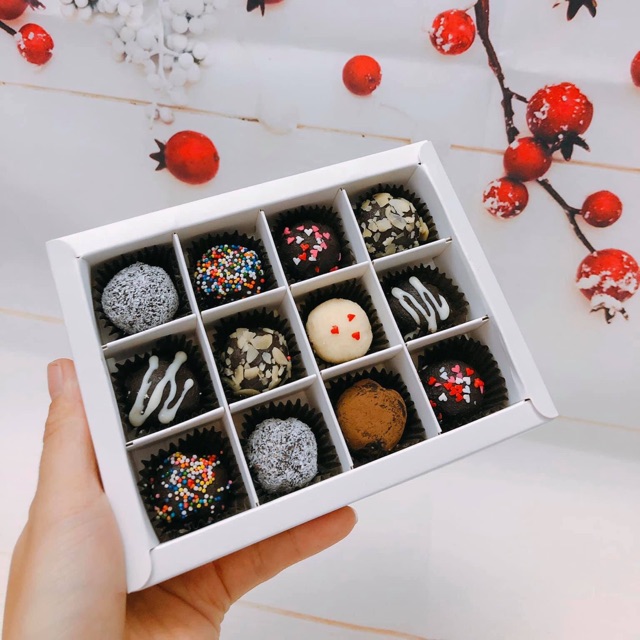 Hộp Socola Valentine - chocolate tươi truffle 12 viên quà tặng Valentine (size to)