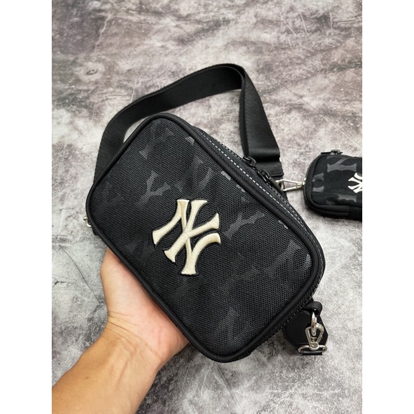 Túi Bao tử , Túi đeo chéo m.l.b B438 MLB NY MONOGRAM WAIST BAG BLACK