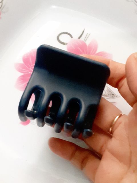 Kẹp tóc vuông lớn 8 răng màu nhám loại đẹp