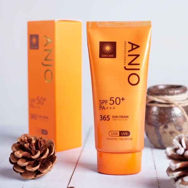 Kem Chống Nắng Anjo Professional SPF 50+ PA+++ 365 Sun Cream 70g Dưỡng Ẩm Làm Dịu Và Bảo Vệ Da