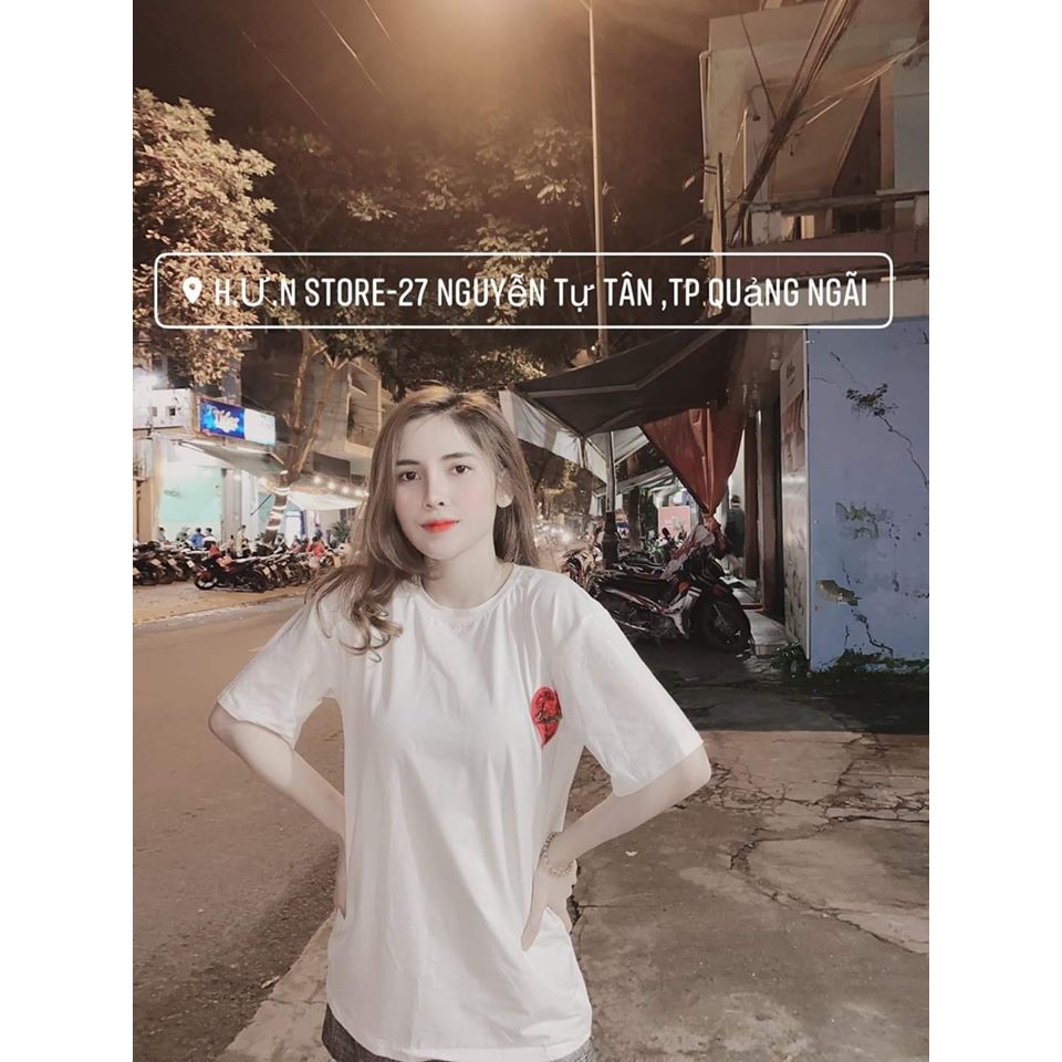 áo tim đính ghi băng cổ tròn