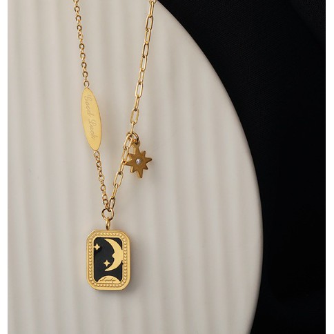 Dây chuyền titan phối xích thẻ đen mặt trăng (màu vàng) TT5646 - CAM KẾT KHÔNG BAY MÀU - BẢO HÀNH 12 THÁNG.