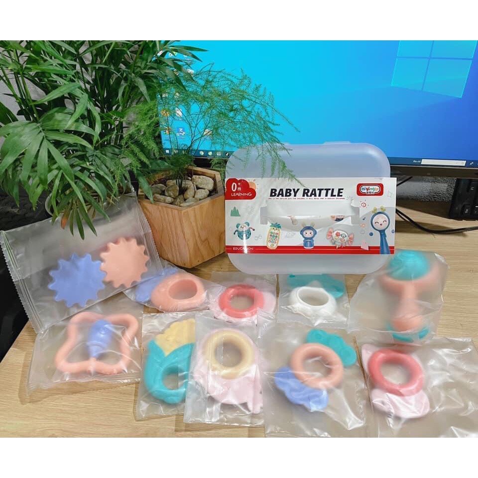 Bộ 10 gặm nướu BabyRattle an toàn cho bé.