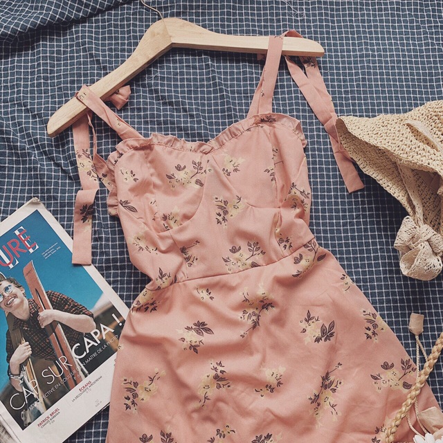 Váy hai dây họa tiết hoa hồng chất lụa - LOVI SHOP