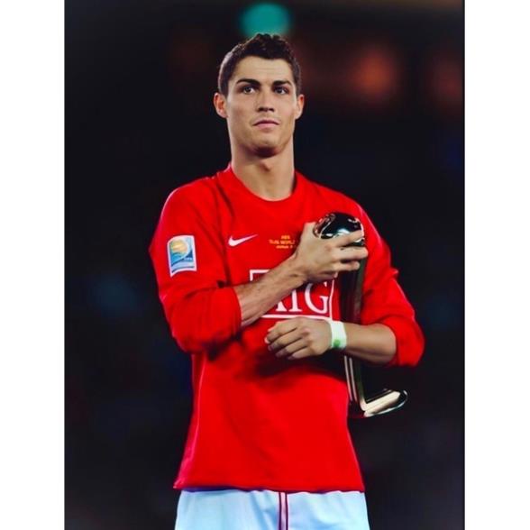 Bộ quần áo bóng đá Mu AIG. Bộ đá banh Manchester United 2008 vải mè Thái cực xịn. Cam kết chuẩn 100% !