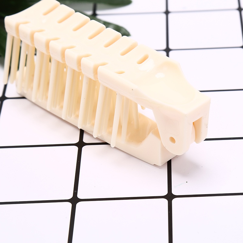 Lược Chải Tóc mini Bỏ Túi Bằng Nhựa Tiện Dụng