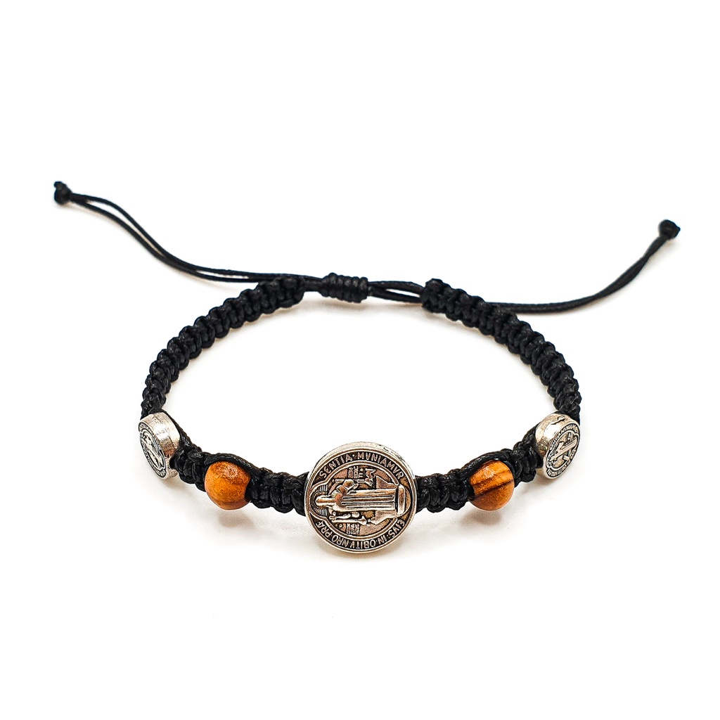Vòng tay nam nữ thắt dây hạt gỗ ô-liu từ Bê-lem Bethlehem đính mề đay St.Benedict thiết kế handmade, phụ kiện Công Giáo