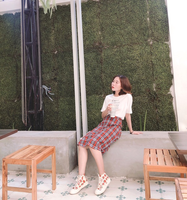 Chân vây caro đỏ