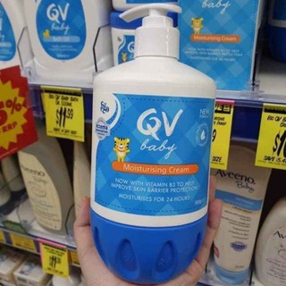 Kem dưỡng ẩm QV