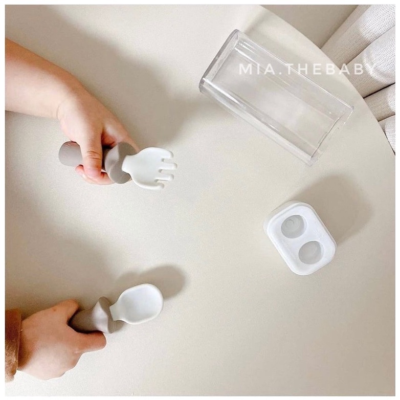 SET THÌA NĨA SET THÌA DĨA / MUỖNG NĨA Ăn Dặm SILICONE KÈM HỘP ĐỰNG BLUEMAMA - made in korea