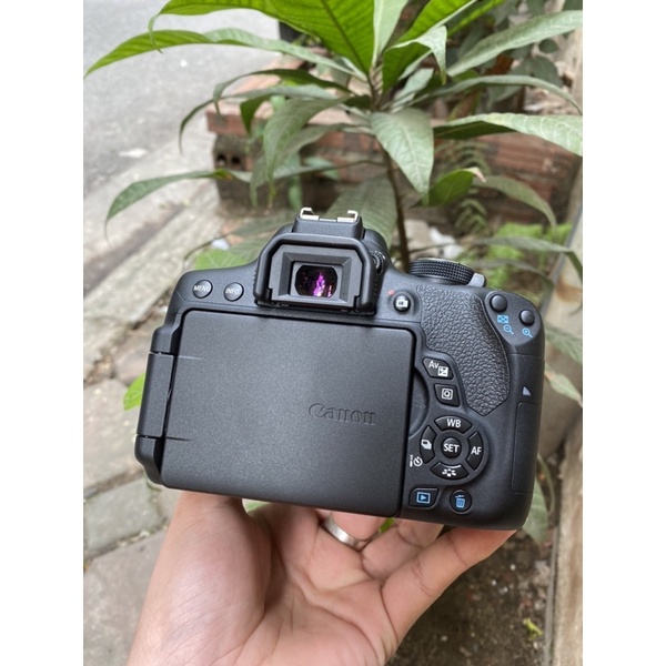 Máy ảnh Canon 750D và 18-55stm đẹp