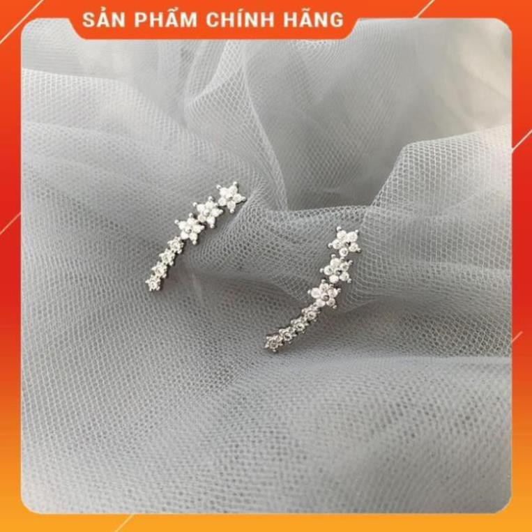 Hàng Thiết Kế Bông tai hình hoa mai đính đá đeo dọc vành tai - Mely 1371