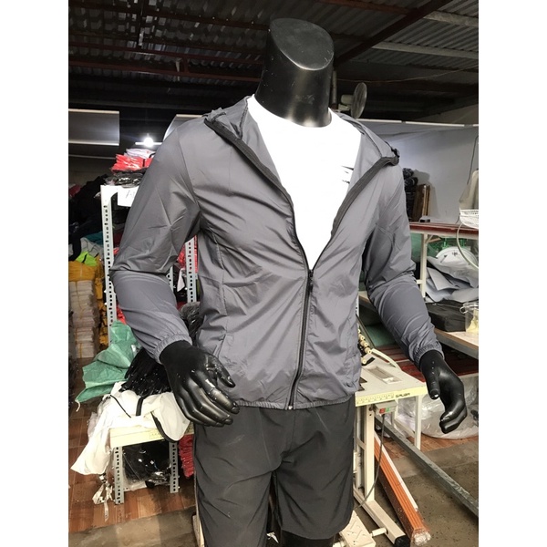 Áo khoác thun,dù 1 lớp thoáng mát,có 2 túi trong ,khoác gió chống nắng