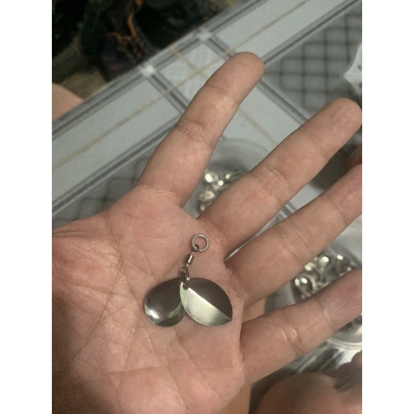 Thìa nhái hơi xỏ sẵn