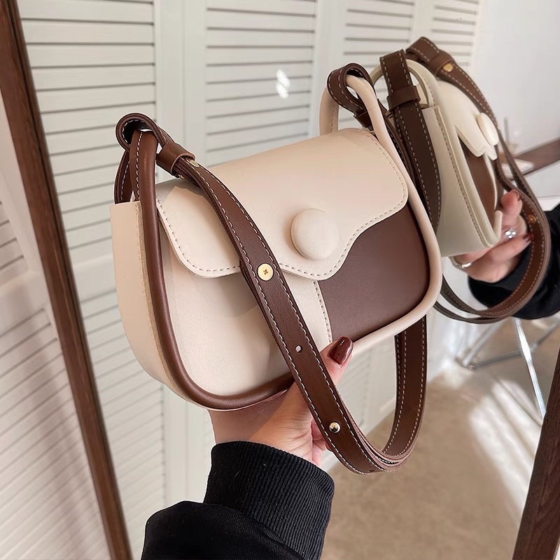 Túi đeo chéo nữ vá da mềm khoá cúc từ khoá rip Zuliashop8386