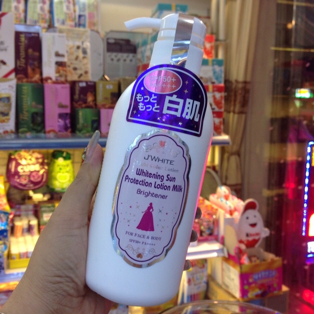 SỮA DƯỠNG THỂ BODY WHITENING SUN J’WHITE