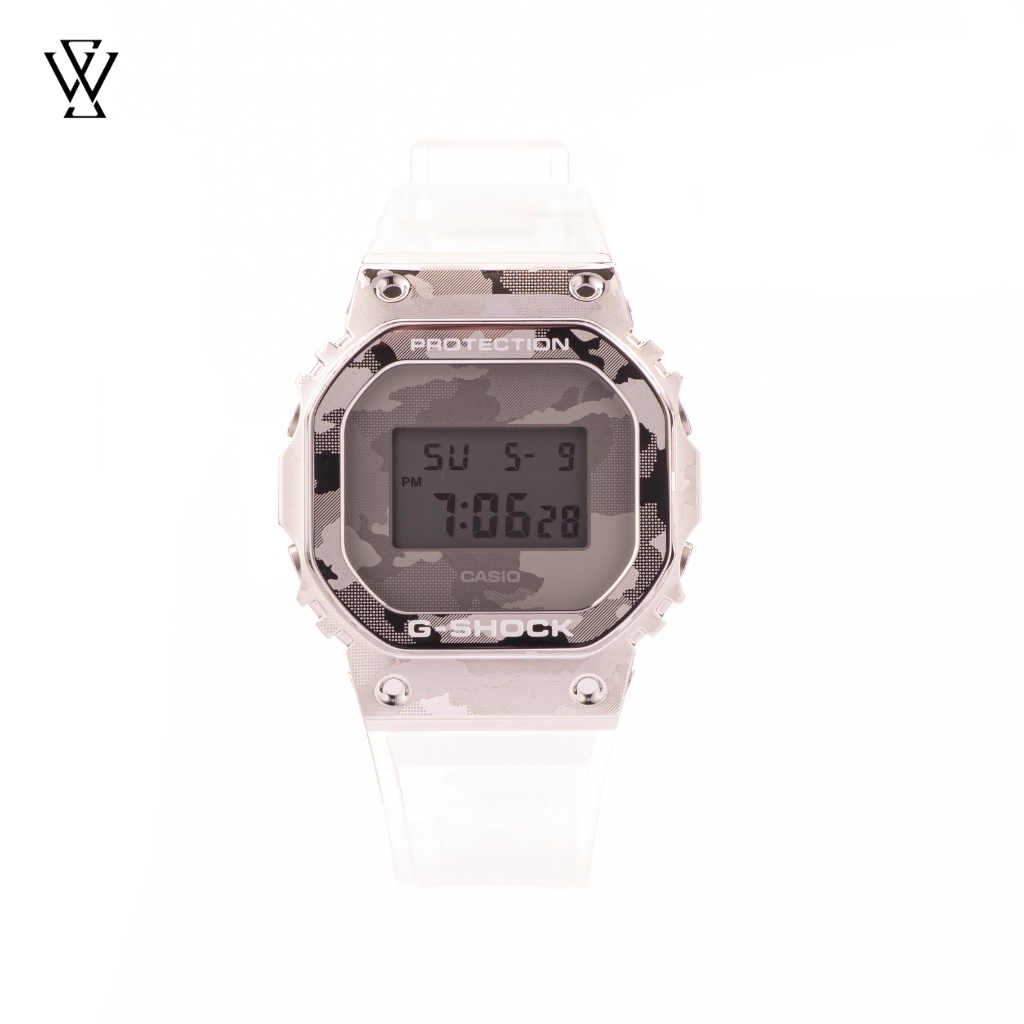 Đồng Hồ Điện Tử Nam Casio G-Shock WATCHSTORE GM-5600SCM-1DR Thiết Kế Mặt Kính Khoáng 43mm, Vỏ Carbon Và Dây Nhựa Bền Bỉ