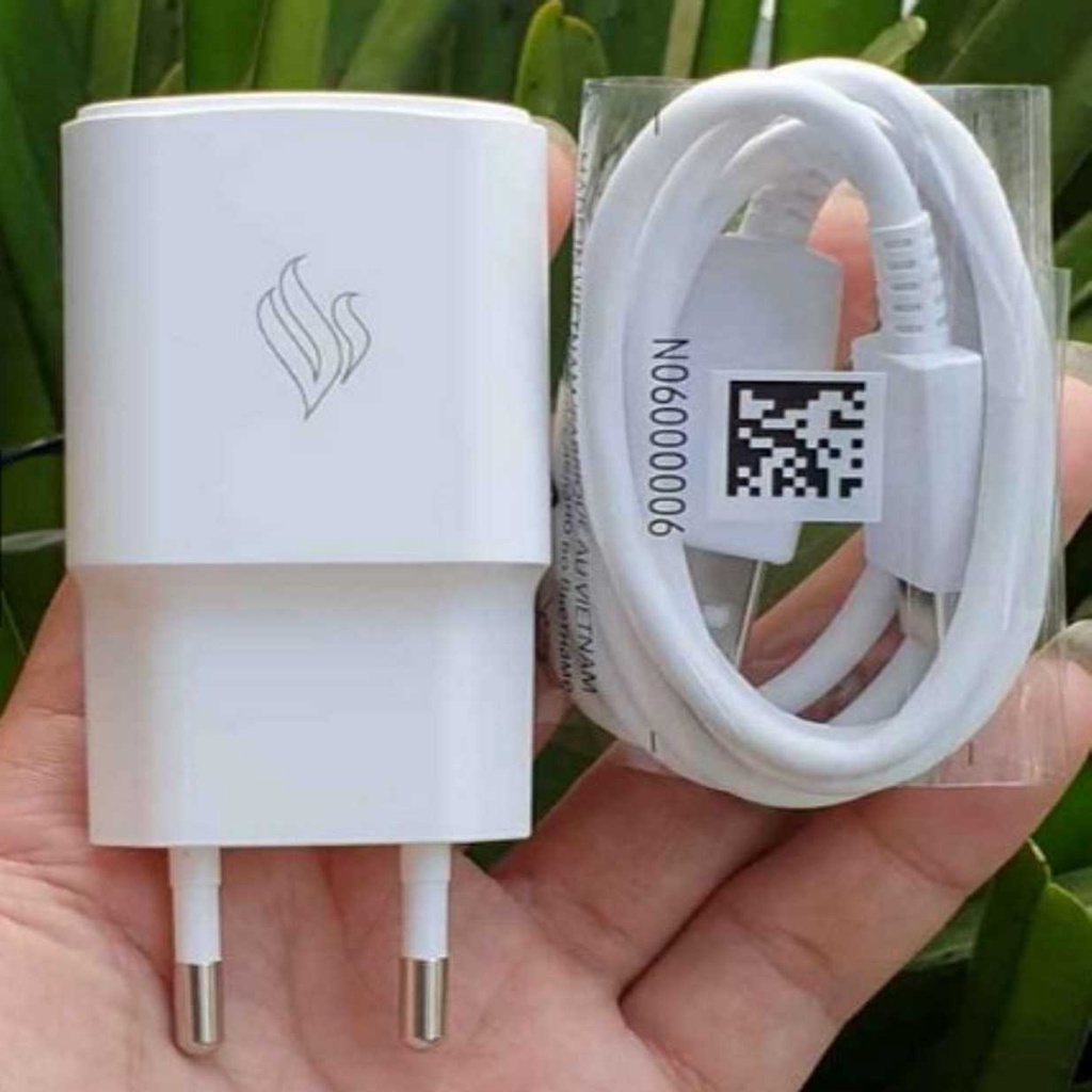 Adapter củ sạc nhanh 18W Qualcomm Quick Charge 3.0 Vsmart chính hãng