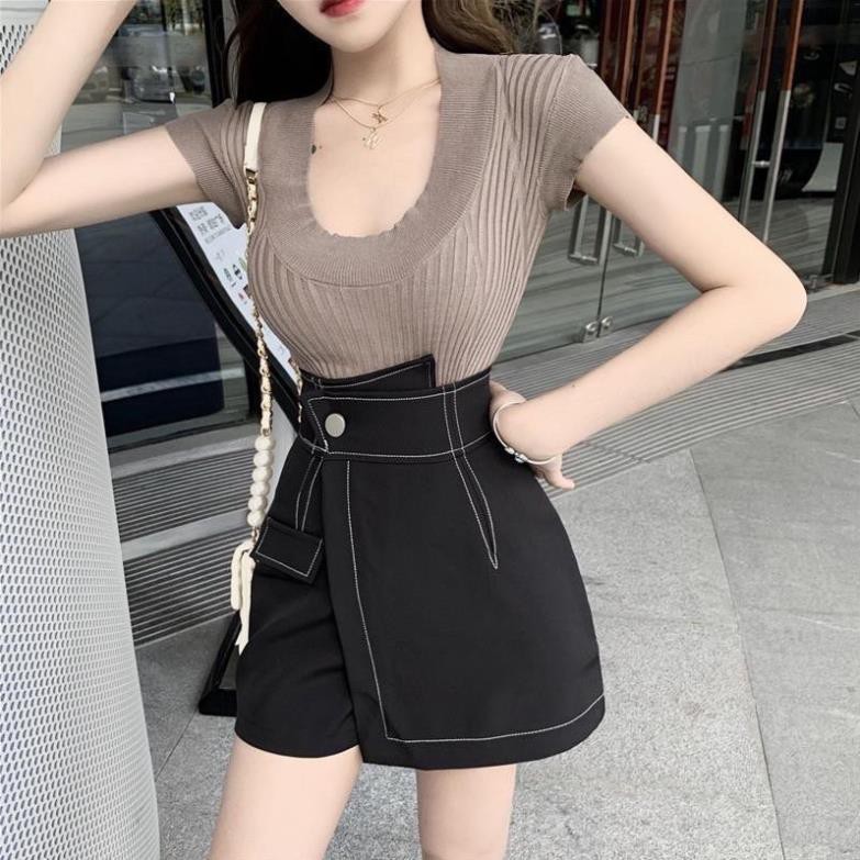 Quần Short nữ cạp cao chỉ viền nổi đen trắng mặc xinh năng đoong tôn dáng hottrend năm nay thời trang BANAMO 639