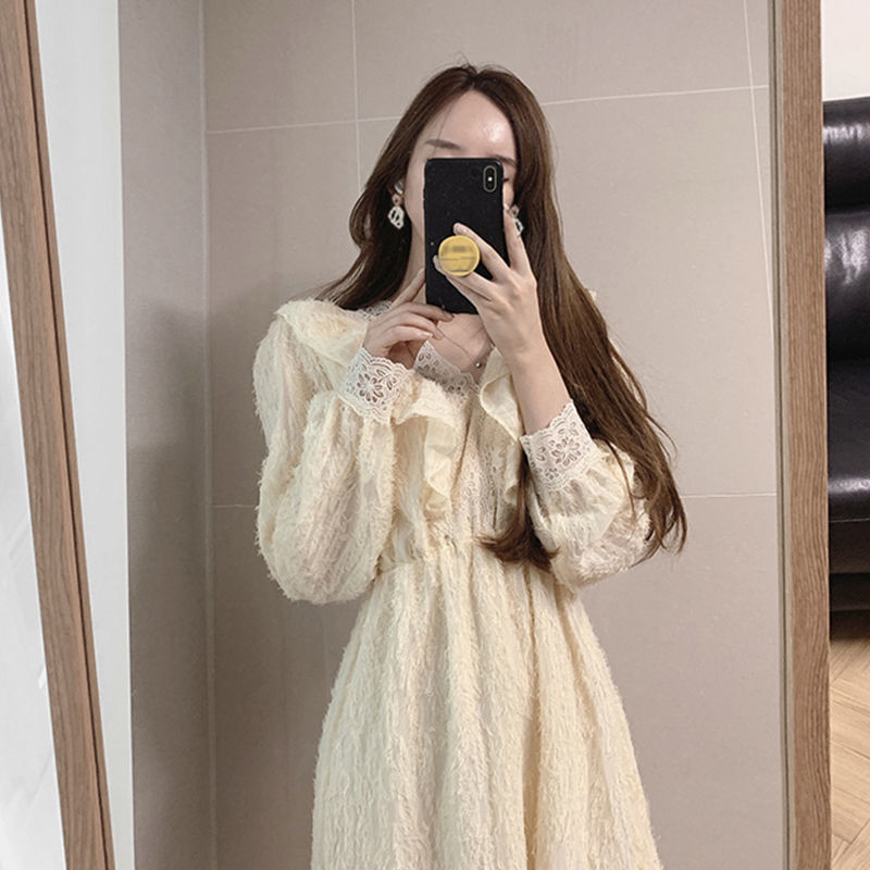 Korean-StylechicVintage Court Style ThinVCollar Contrast Color Lace Ruffled High Waist Dress Long Dress | BigBuy360 - bigbuy360.vn