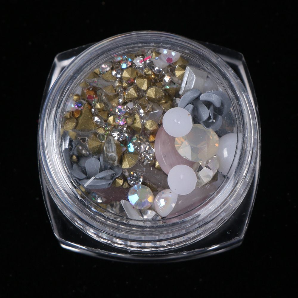 Đá kim tuyến đính móng trang trí