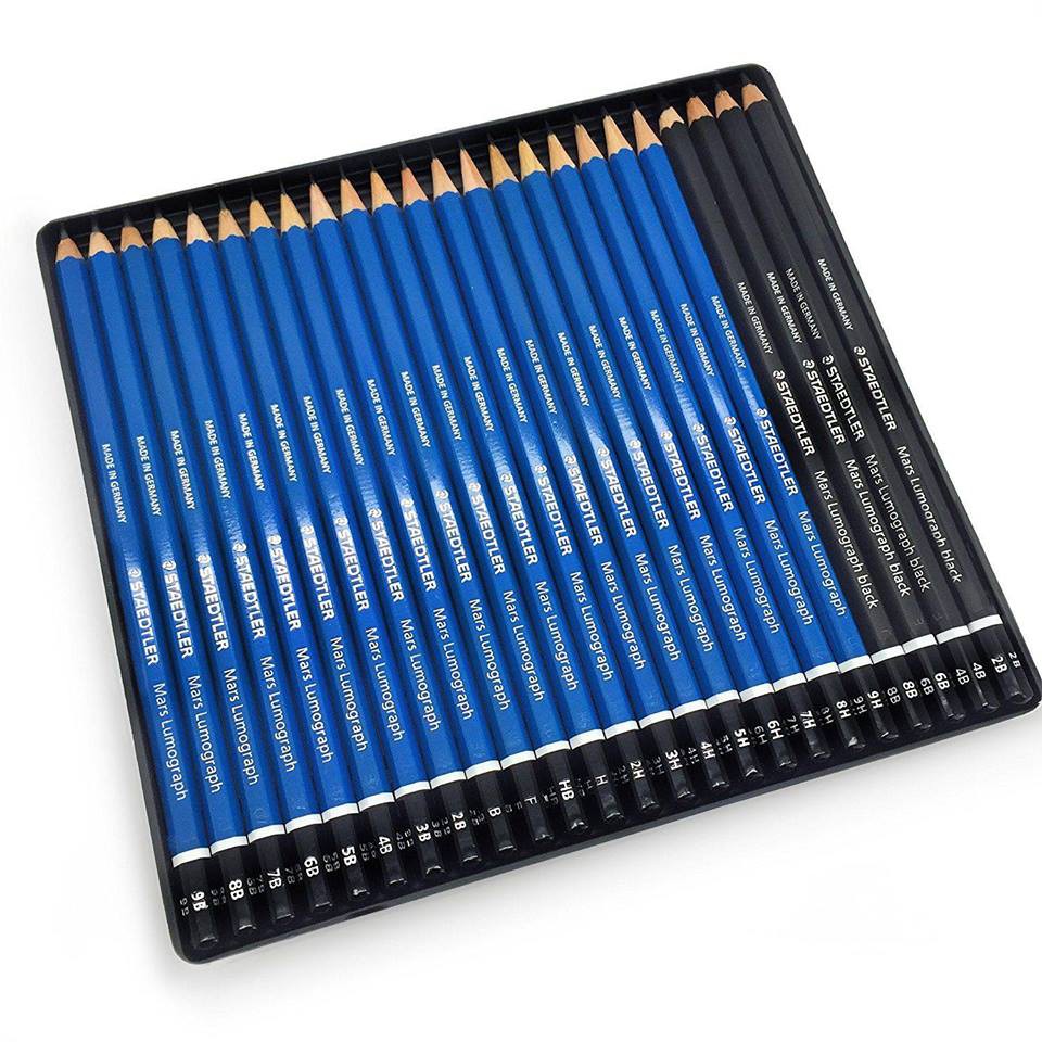 [ TÂM TÂM ]-Bộ chì phác thảo Staedtler Mars Lumograph 24 cây thân xanh và đen mã 100G24S-