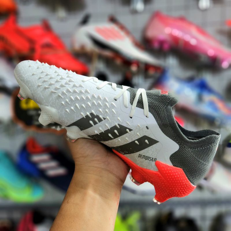 Giày Bóng Đá Predator Freak.1 FG - Phù hợp sân cỏ tự nhiên