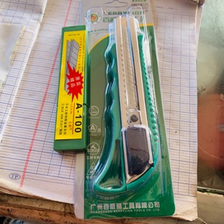 Dao rọc giấy và lưỡi dao