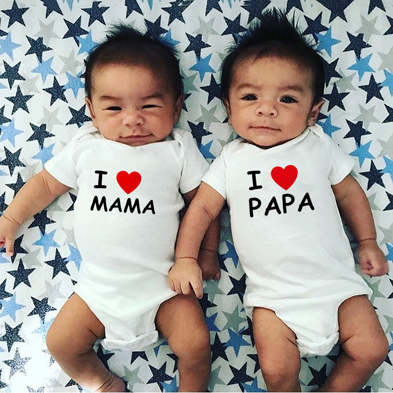 Bộ Áo Liền Quần In Chữ i love mama and i love papa Dễ Thương Cho Trẻ Sơ Sinh