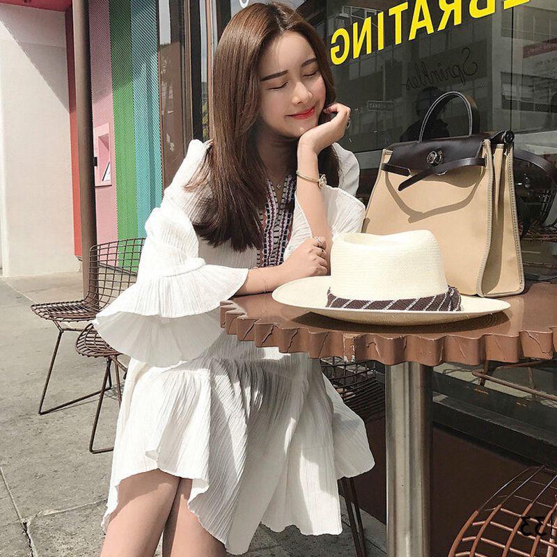 Đầm dáng rộng tay loe thiết kế cổ chữ V nữ tính đầm hoa váy hoa nhí