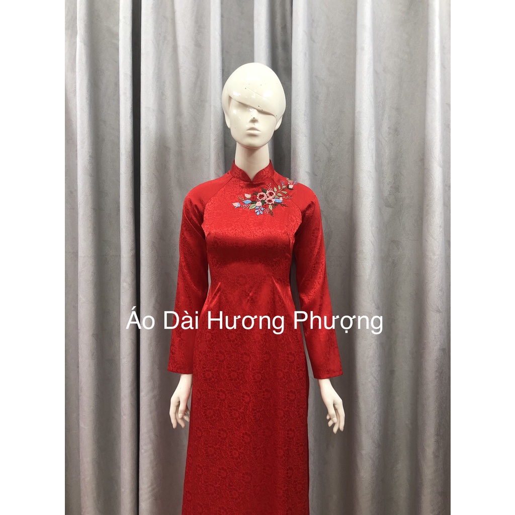 ÁO DÀI GẤM TƠ ĐỎ THÊU HOA