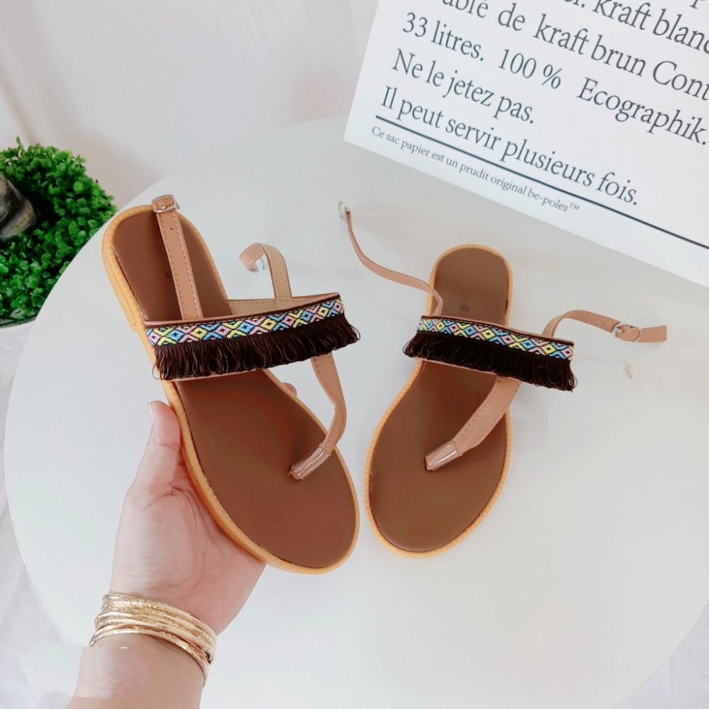 Giày sandal kẹp thổ cẩm màu kem đi biển phong cách vintage [Hoàn Xu]