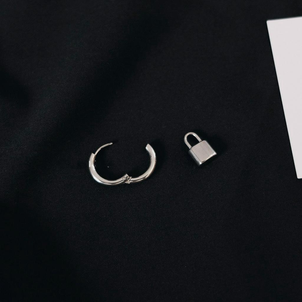 Bông tai 22631 hình ổ khóa nhỏ không phai màu phong cách hip hop thời trang dành cho cặp đôi nam và nữ