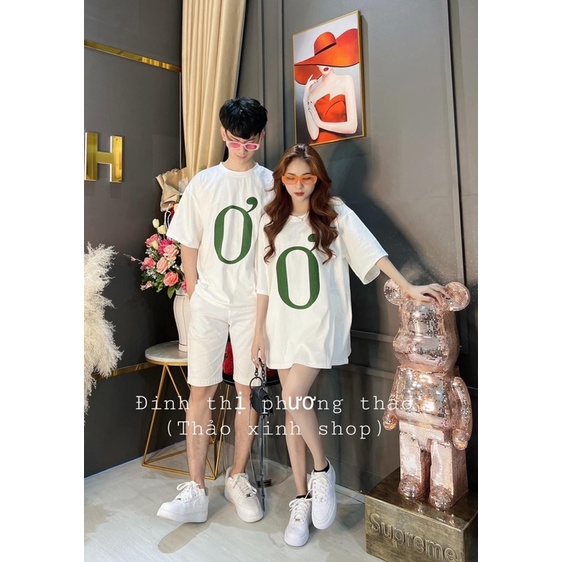 Áo phông chữ đen và chữ xanh TT11