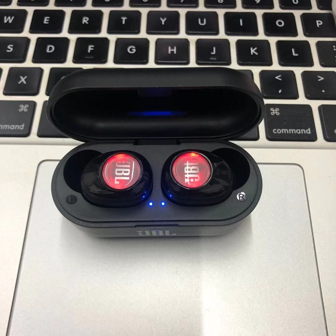 Tai Nghe Bluetooth Jbl 130 Tws Kèm Hộp Sạc | BigBuy360 - bigbuy360.vn