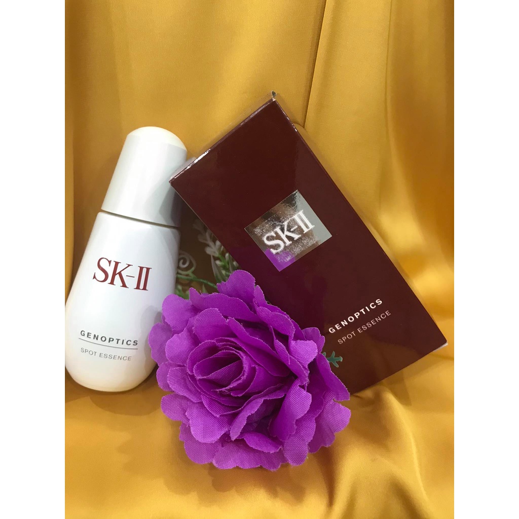 Serum mờ thâm nám SK-II GenOptics Spot Essence 50ml