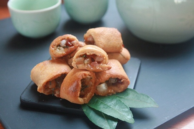 Sỉ 1.5Kg bánh chả nướng lá chanh đặc sản của người Hà Nội