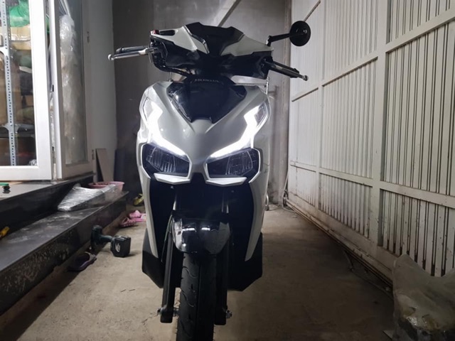 Mạch bật tắt đèn và trợ sáng cho xe Airblade AB2020 ( có giắc đèn)