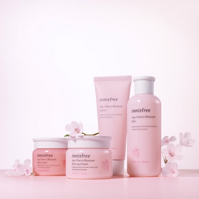 Set dưỡng trắng da innisfree