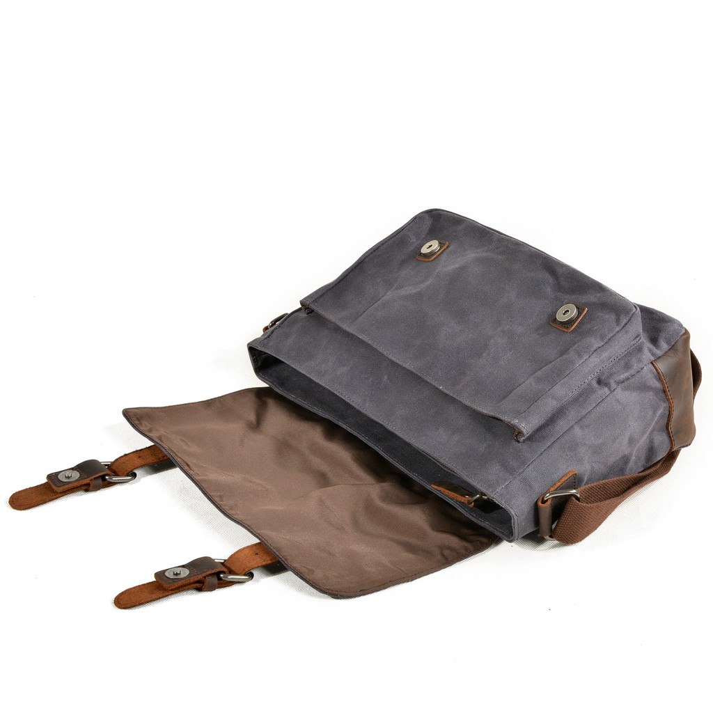 Túi đeo chéo vải bố chống nước Anh Tho Leather DC6027