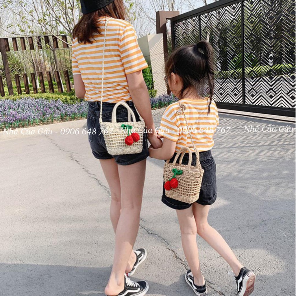Túi cói cherry có lớp lót vải xinh xỉu, mẹ và bé đều mê luôn nha