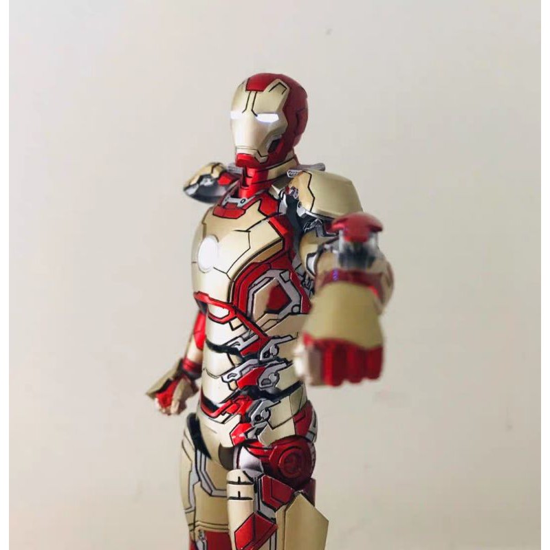 Mô hình Iron Man Comicave MK42 Chính Hãng