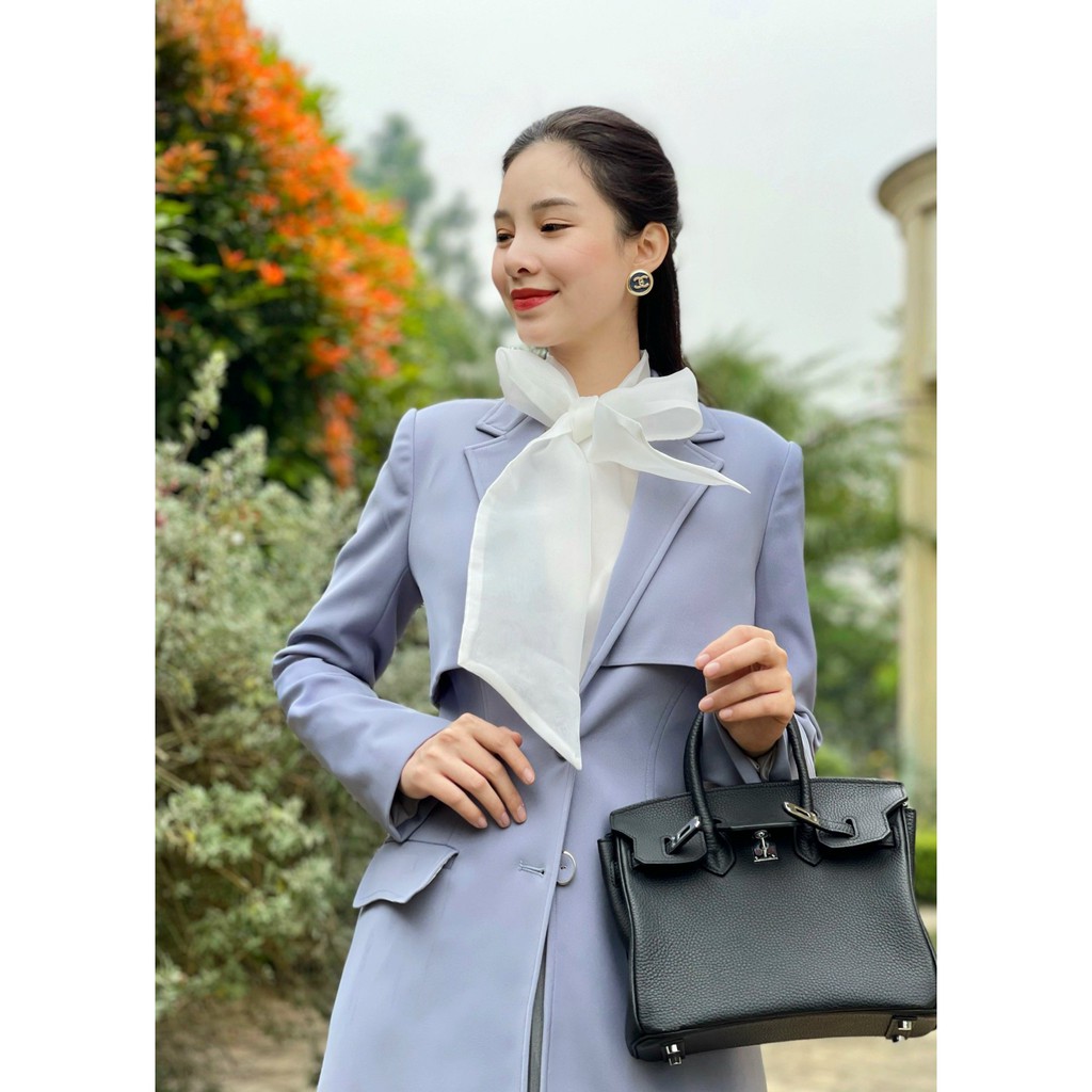 Áo Mangto màu xanh pastel cổ vest, áo mangto là 1 trong những item thời trang yêu thích của chị e mùa thu đông | BigBuy360 - bigbuy360.vn