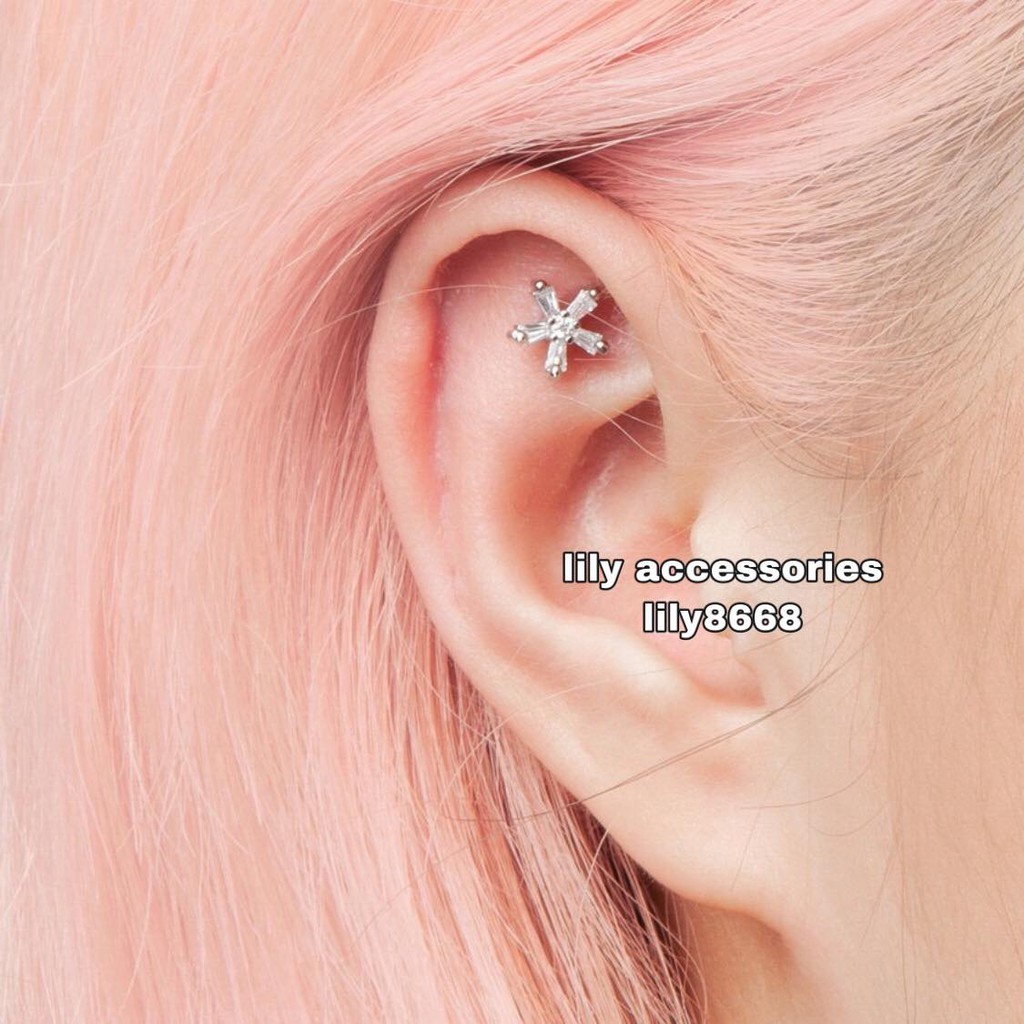 khuyên tai bông tai titan hoa đá không gỉ không đen không dị ứng