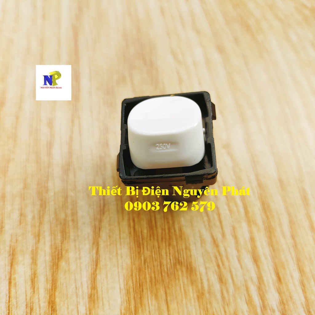 Công Tắc 2 Chiều/Công Tắc Cầu Thang S30M Dòng S18