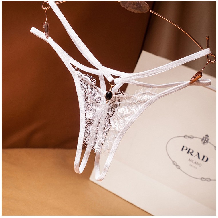 Quần lót lọt khe đính hạt TuTu AQ032