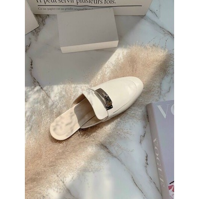 SHU STORE - DÉP SỤC NỮ THỜI TRANG QUAI NGANG ĐÍNH KHÓA MŨI TRÒN