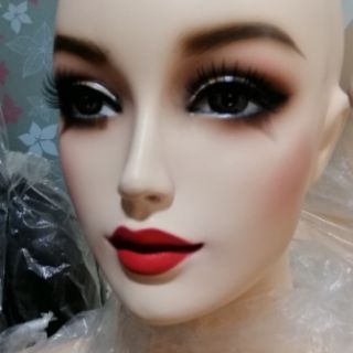 Manocanh nữ màu da mặt đẹp